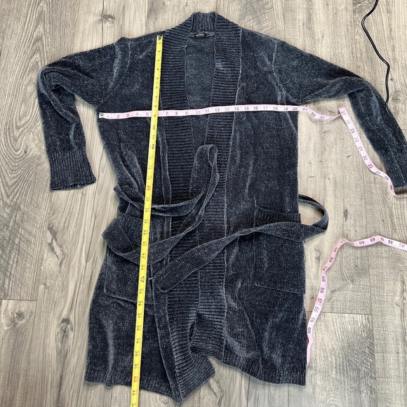 Natori Tranquility Chenille Short Robe in Gray - Picture 3 of 9